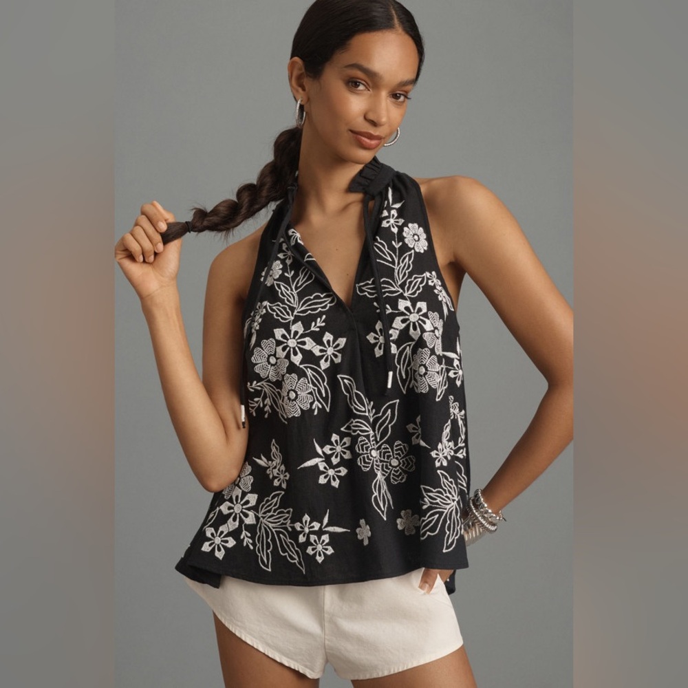 Pilcro by Anthropology Black and white embroidered Top